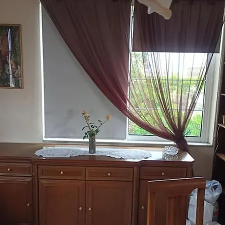 Giannis House In *