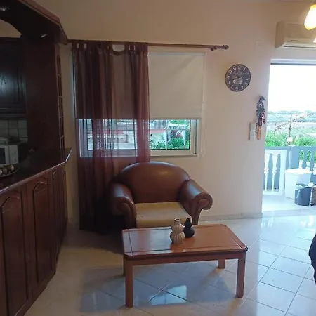 Giannis House In Kíssamos